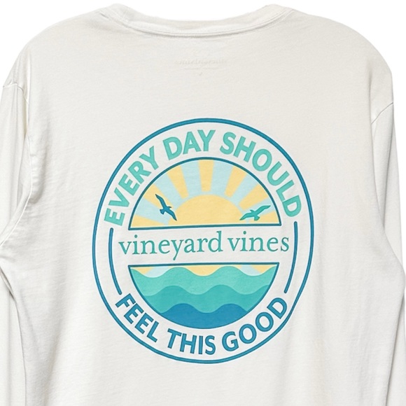 Vineyard Vines Crewneck Long Sleeve Graphic T-Shirt - Picture 4 of 7